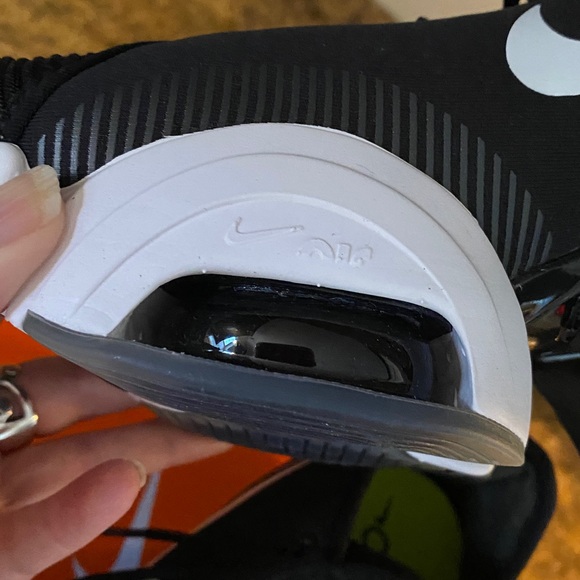 Nike Women’s Athletic Shoes - Picture 12 of 12